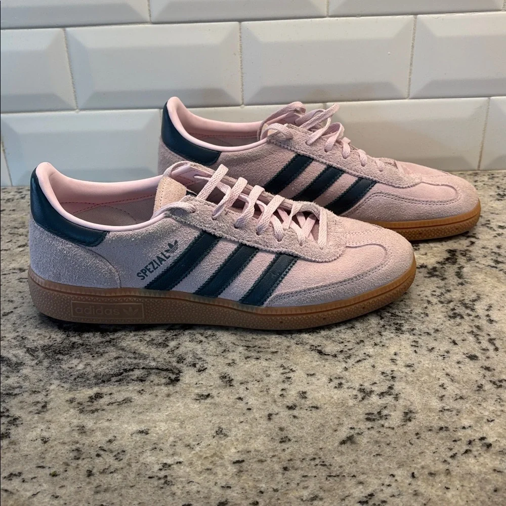 Adidas Pink Suede Spezial with navy Stripes size 9 - Picture 4 of 13